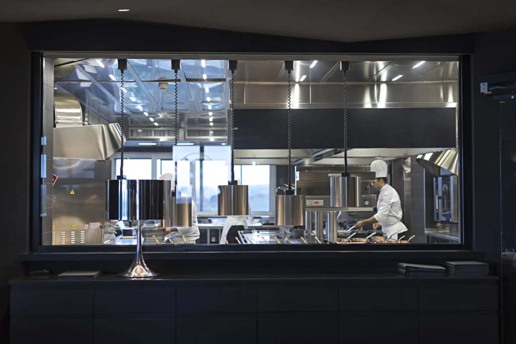 Un’esperienza gastronomica raffinata con il menù degustazione "TASTE", solo al Borgo.