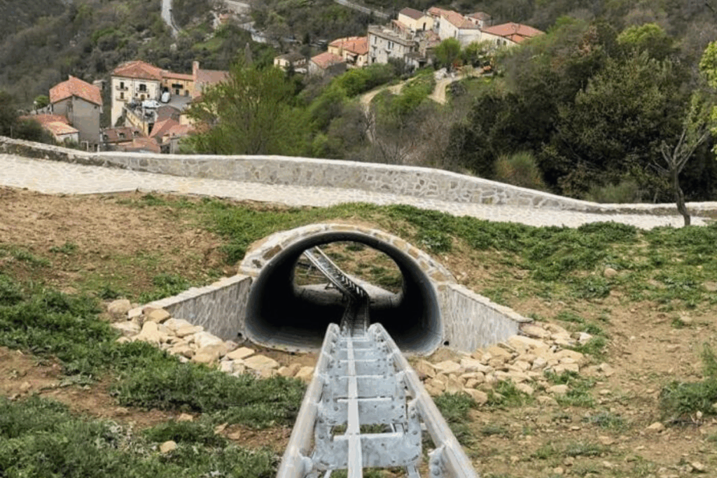 Esperienza sulla slittovia delle Dolomiti Lucane con vista mozzafiato sulle vette lucane
