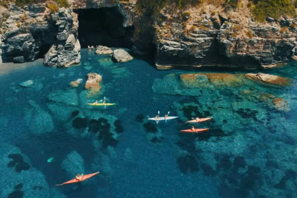 Maratea tra grotte e spiagge nascoste